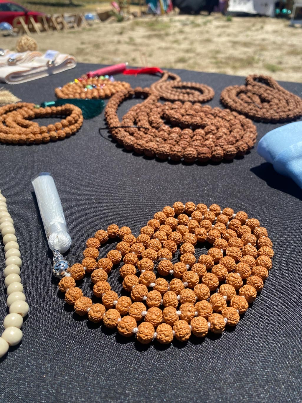 Japa Mala Rudraksha blanco