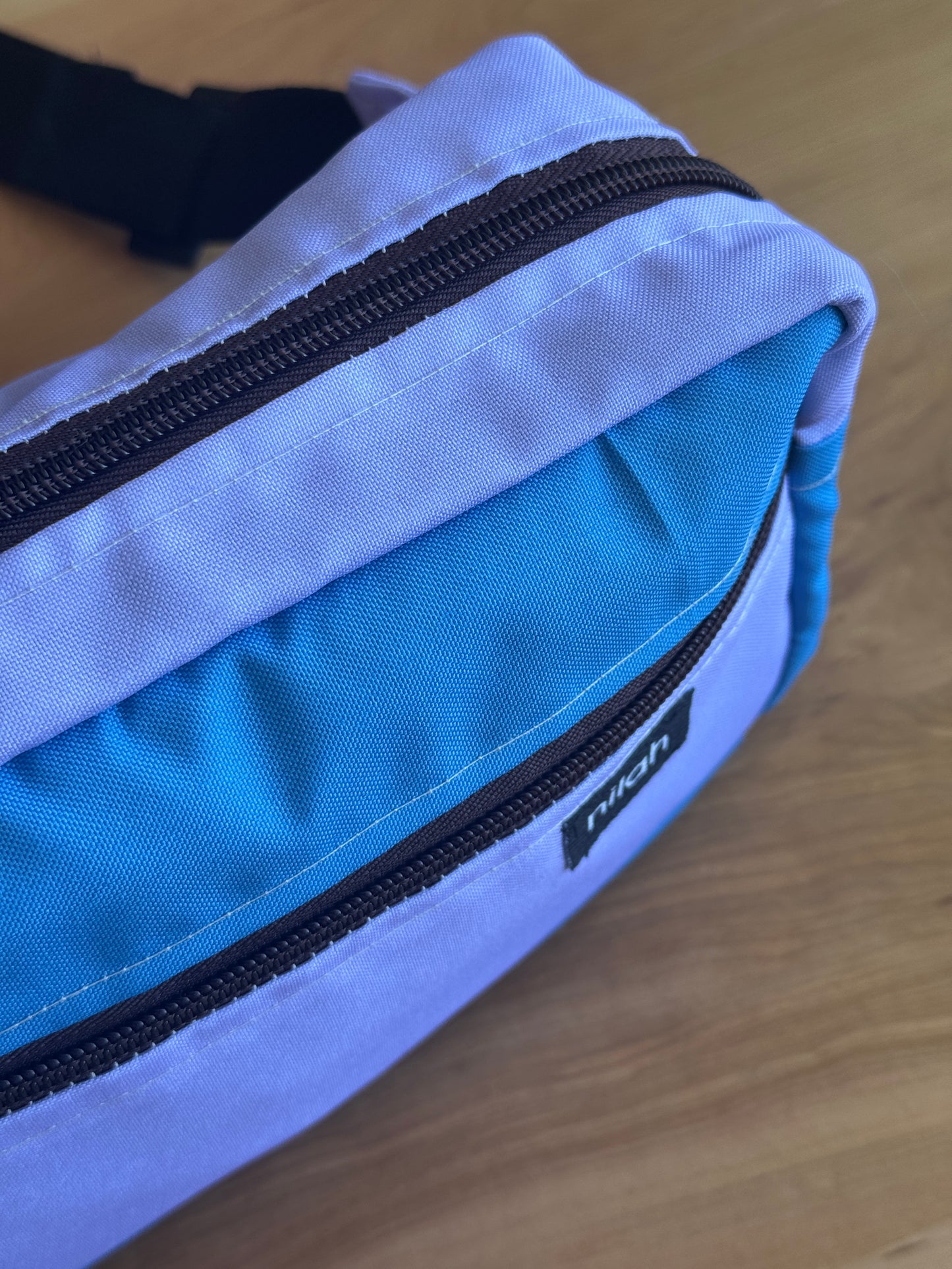 Banano Colorblock Eco Lila/celeste