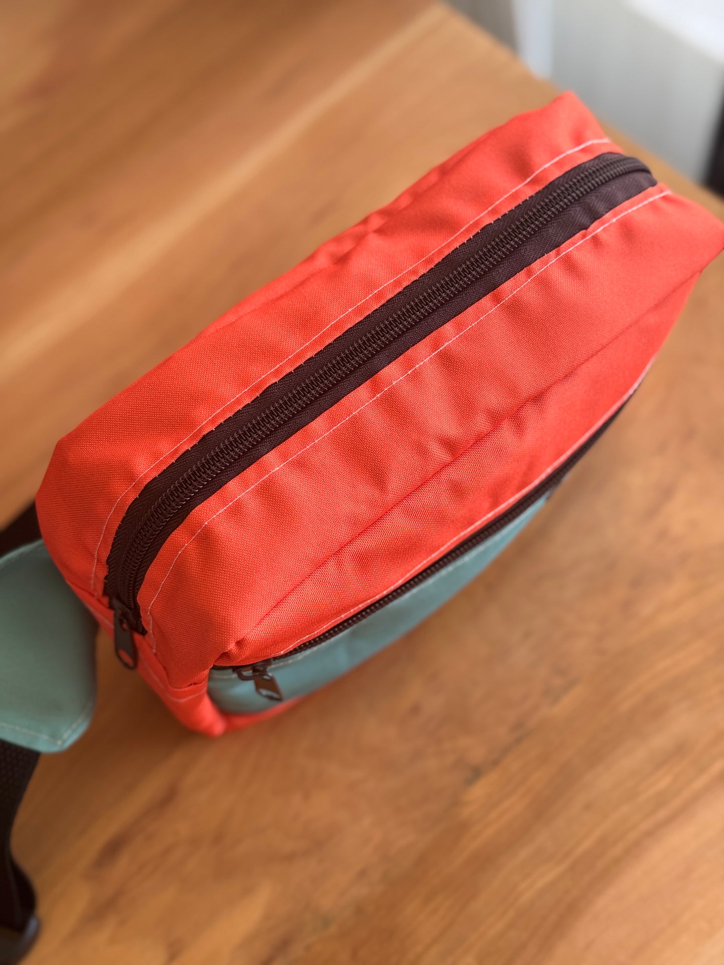 Banano Colorblock Eco Turquesa/naranjo