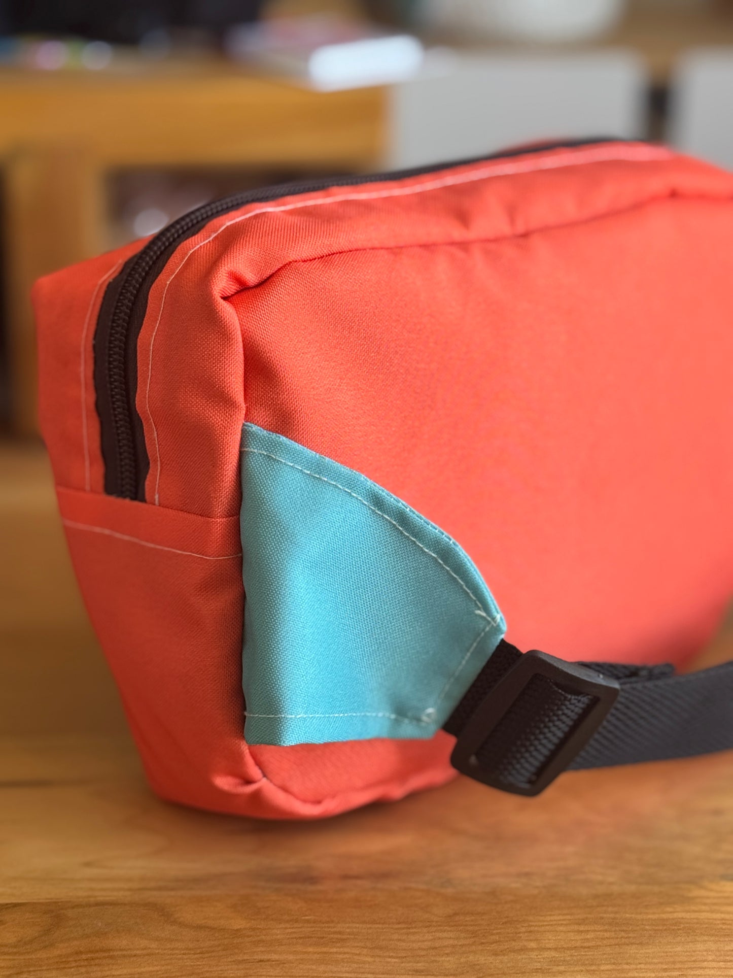 Banano Colorblock Eco Turquesa/naranjo