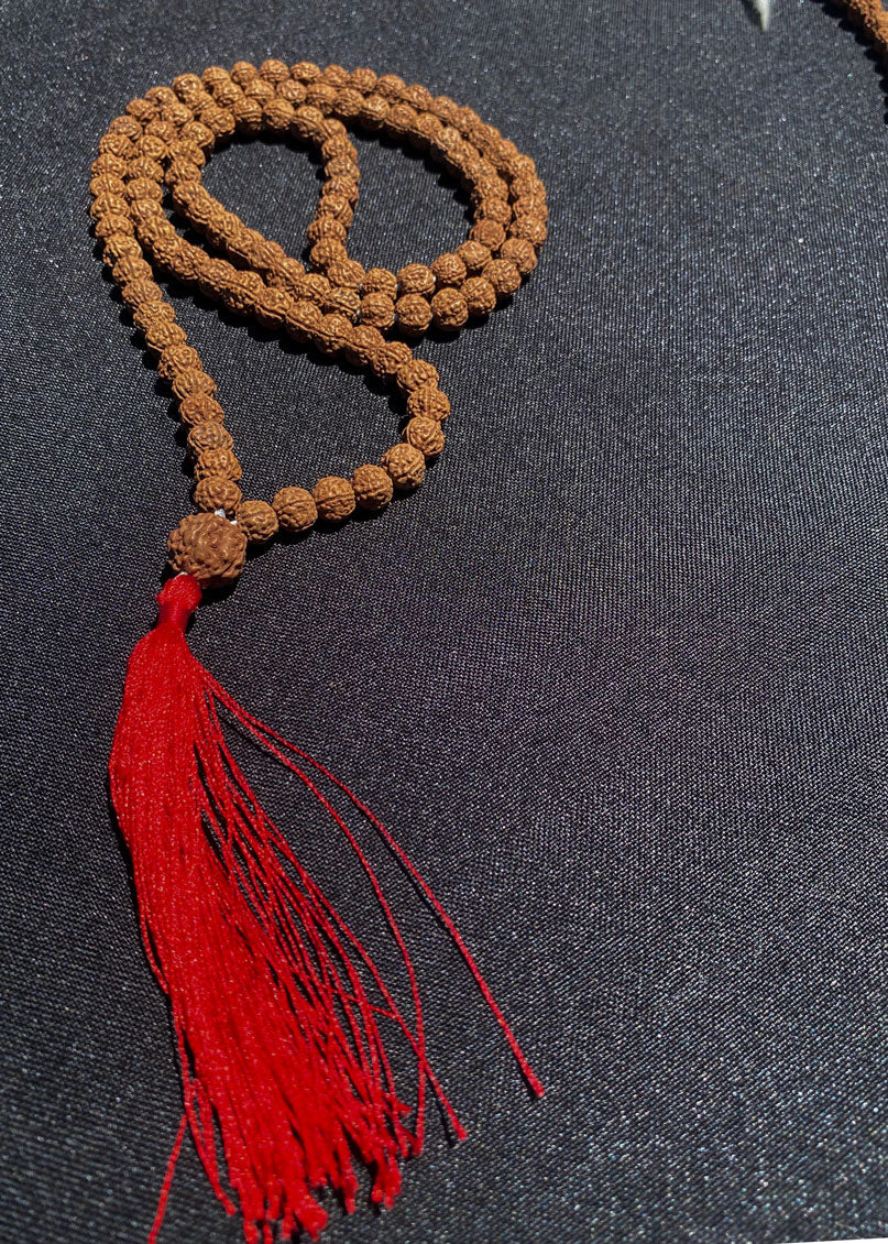 Japa Mala Rudraksha rojo