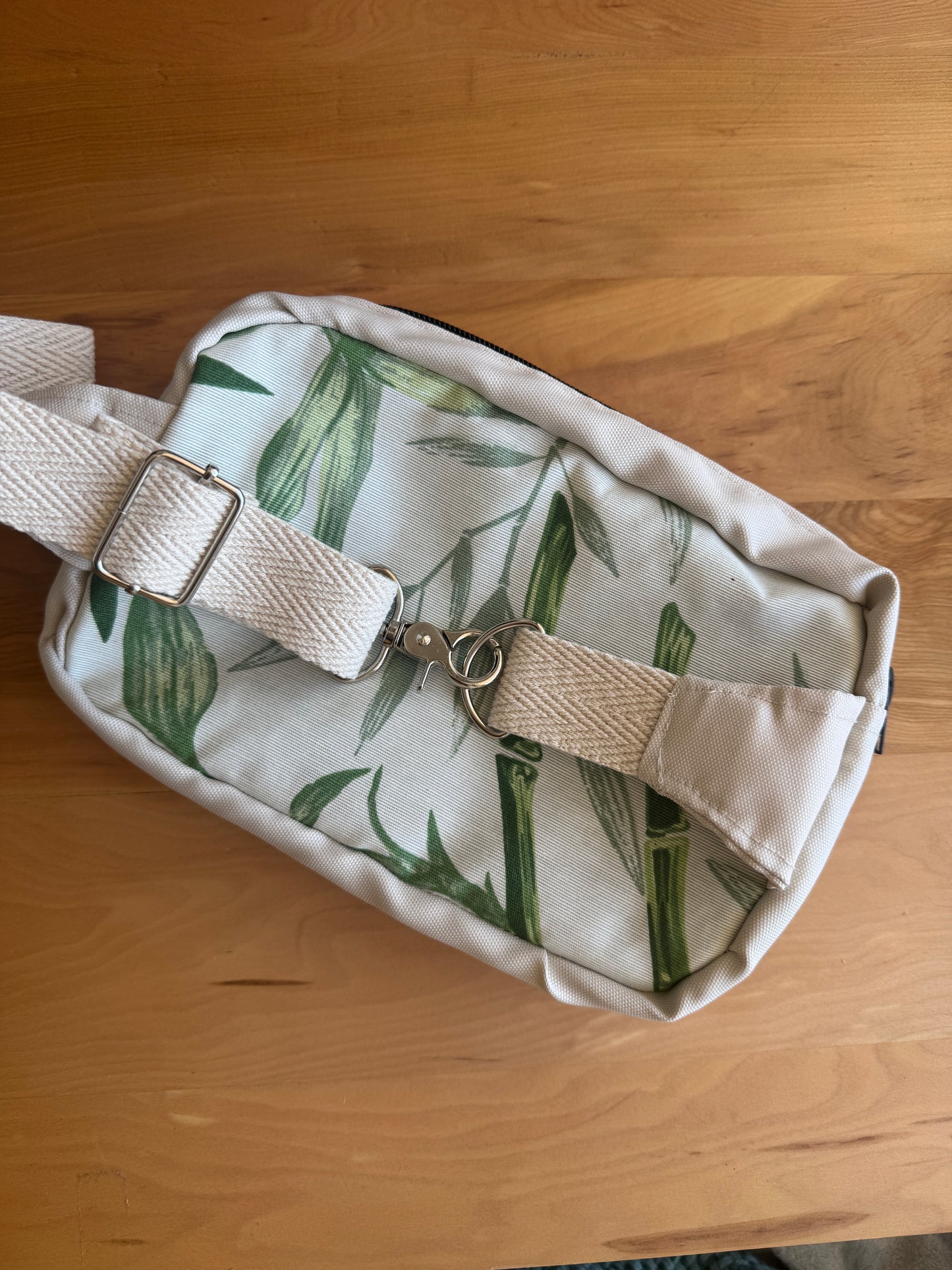 Banano Eco leaves verde
