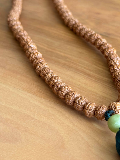 Japa Mala Rudraksha verde