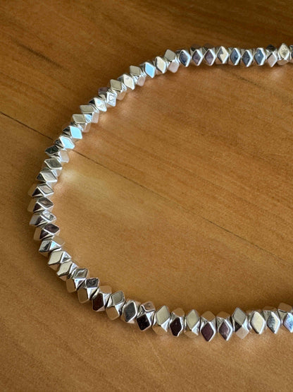 Pulsera de Hematita – Estilo Bohemio